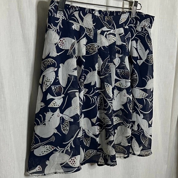 Old Navy Women's Blue & White Bird Pattern Sheer Circle, Skater Skirt S - Picture 2 of 11
